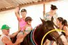 Волгоградские дети с ограниченными возможностями здоровья – участники программы «Образование для ВСЕХ» посетили Семейный конный клуб «Живая тропа»